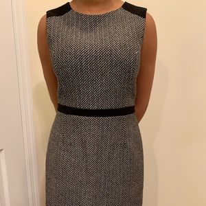 Black and white Banana Republic Dress | Size: 8